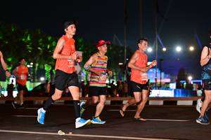 BIB: 220, 274, 218
                            <button type="button" onclick="openModal(15081982)" class="btn btn-primary btn-sm float-right btn-popup" data-toggle="modal" data-target=".modal-high-quality">
                        <i class="fas fa-shopping-cart"></i> Add to Cart
                    </button>
                                            <button type="button" onclick="isThisMe(15081982, true)" class="btn btn-success btn-sm float-right btn-popup btn-isme hidden" data-toggle="tooltip" data-placement="bottom" title="นี่คือรูปของคุณใช่ไหม คลิกที่นี่เพื่อเอาเข้าอัลบั้ม">
                        <i class="fas fa-plus"></i> Add to album
                    </button>
                    <button type="button" onclick="isThisMe(15081982, false)" class="btn btn-warning btn-sm float-right btn-popup btn-isnotme hidden">
                        <i class="fas fa-ban"></i> Remove from album
                    </button>